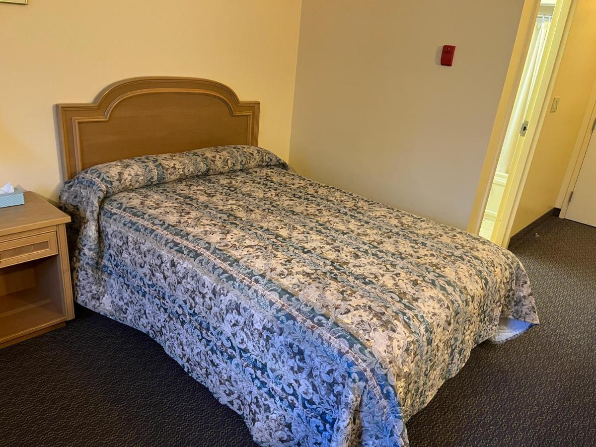 Fairview Inn Simcoe Esterno foto