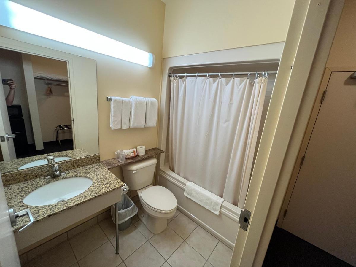Fairview Inn Simcoe Esterno foto